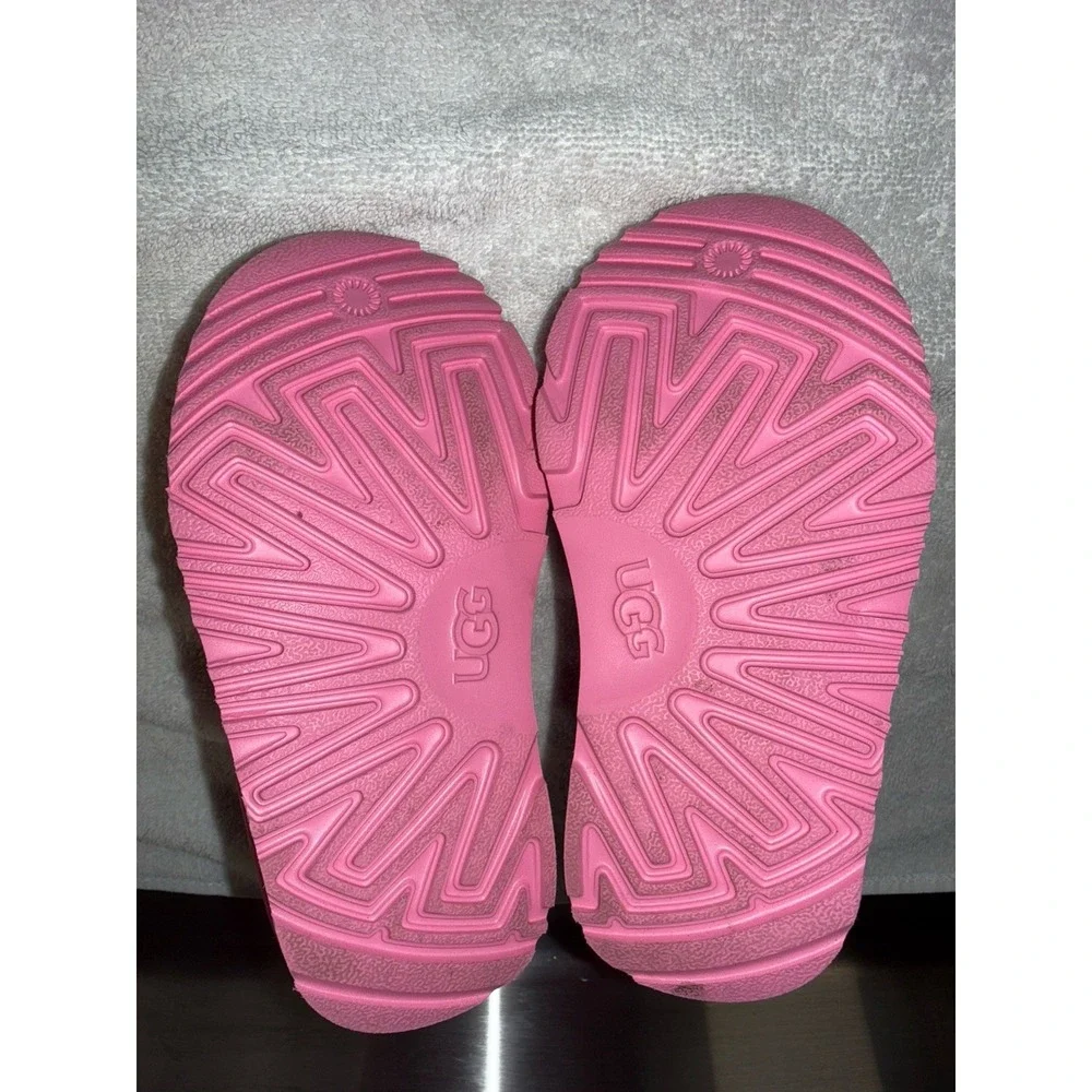 Uggs Classic Ultra Mini  Pink Boots Youth Girls Size 9‎